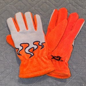 Brand new -never worn LL Bean kids fleece gloves L